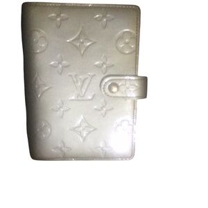 Louis Vuitton Cream Monogram Snap Wallet